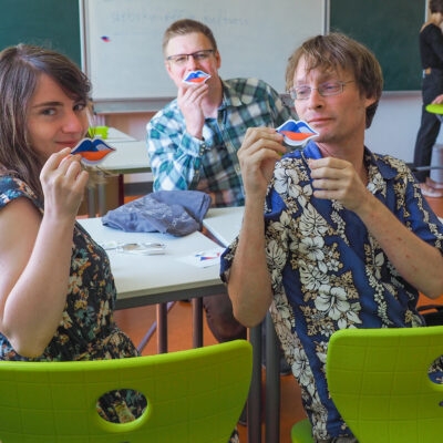 Teilnehmer:innen des Sommerkurses vor dem Unterricht © Sorbisches Institut (2022)