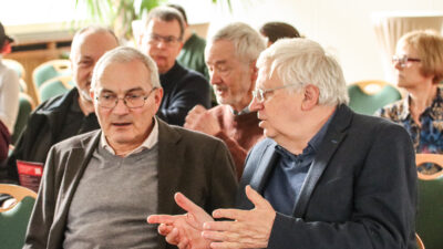 Die drei Konferenztage boten die Gelegenheit für Vernetzung, Austausch und Diskussion.  © Serbski institut / Marleen Schindler