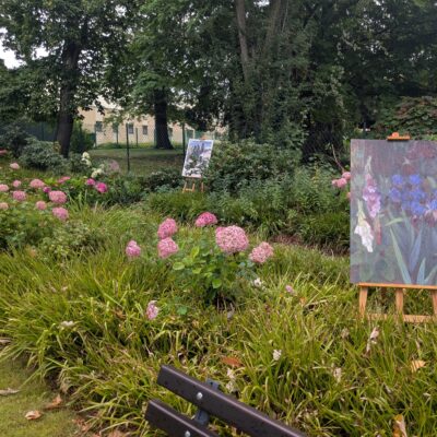 Impresija Britzec zahrody na Dnju wotewrjeneho pomnika © Serbski institut / Anna Měrćinowa