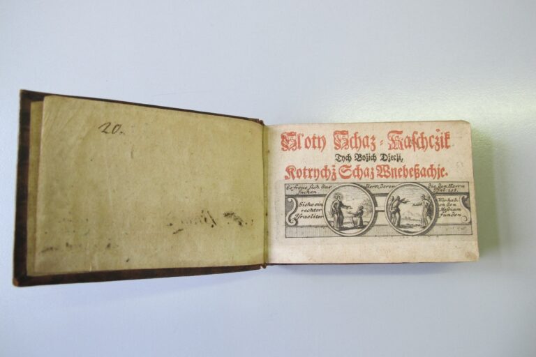 Titelseite des historischen Buches ''Das goldene Schatzkästlein''