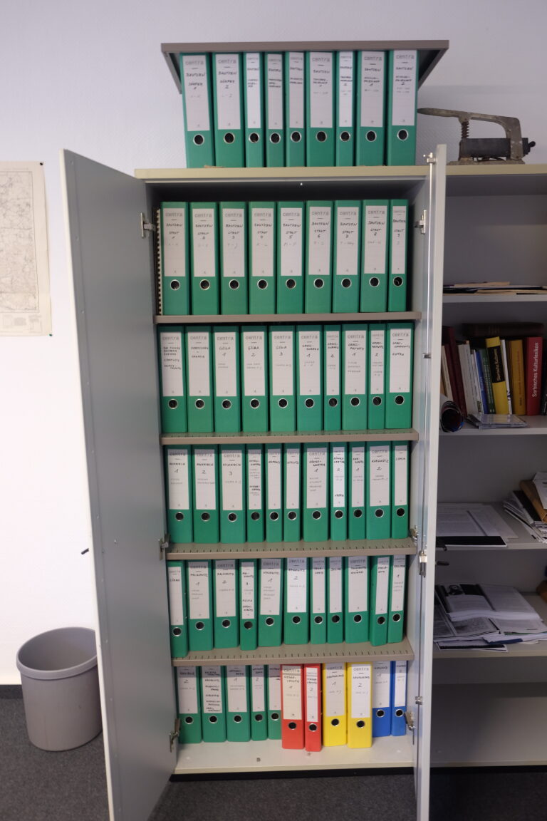 Kamor połny ze zelenemi rjadowakami